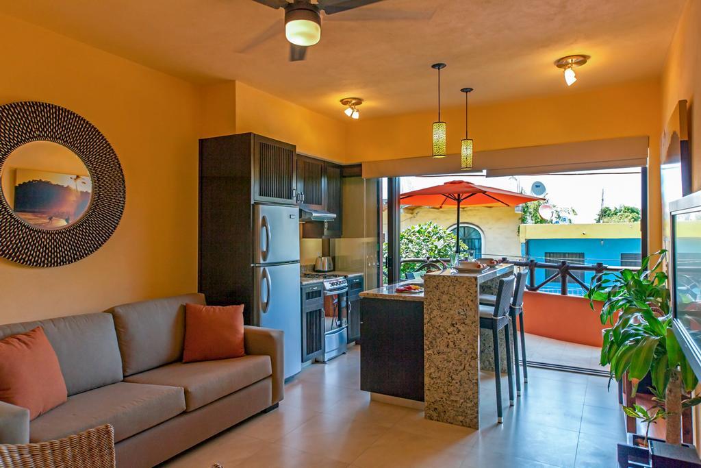 Beach Break Suites 萨尤利塔 外观 照片