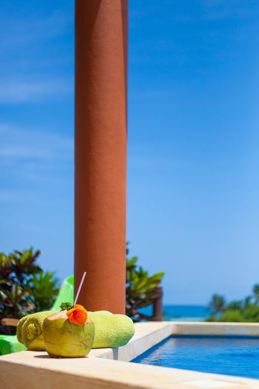 Beach Break Suites 萨尤利塔 外观 照片